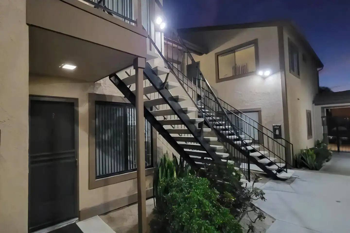 4455 Cherokee Ave photo 5
