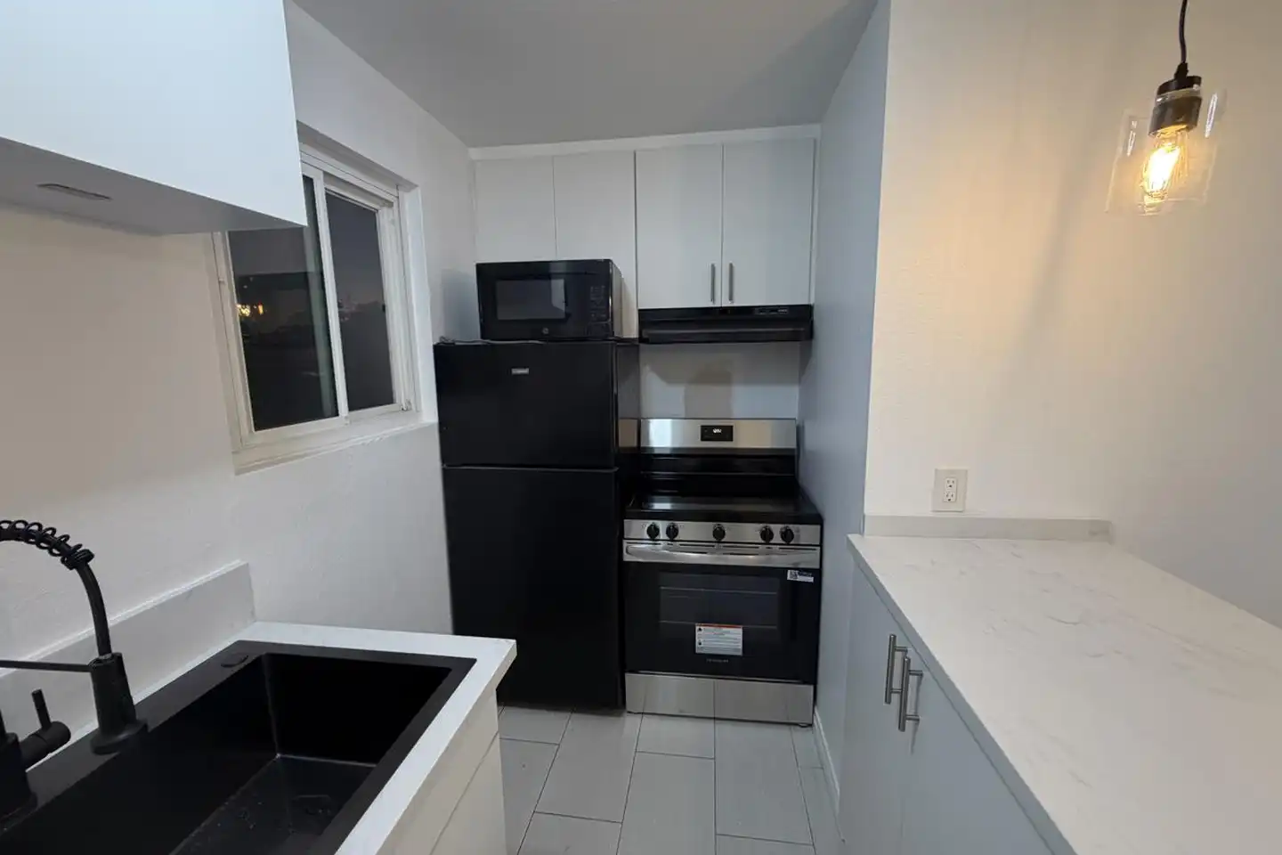 195 Madrona St unit A photo 3