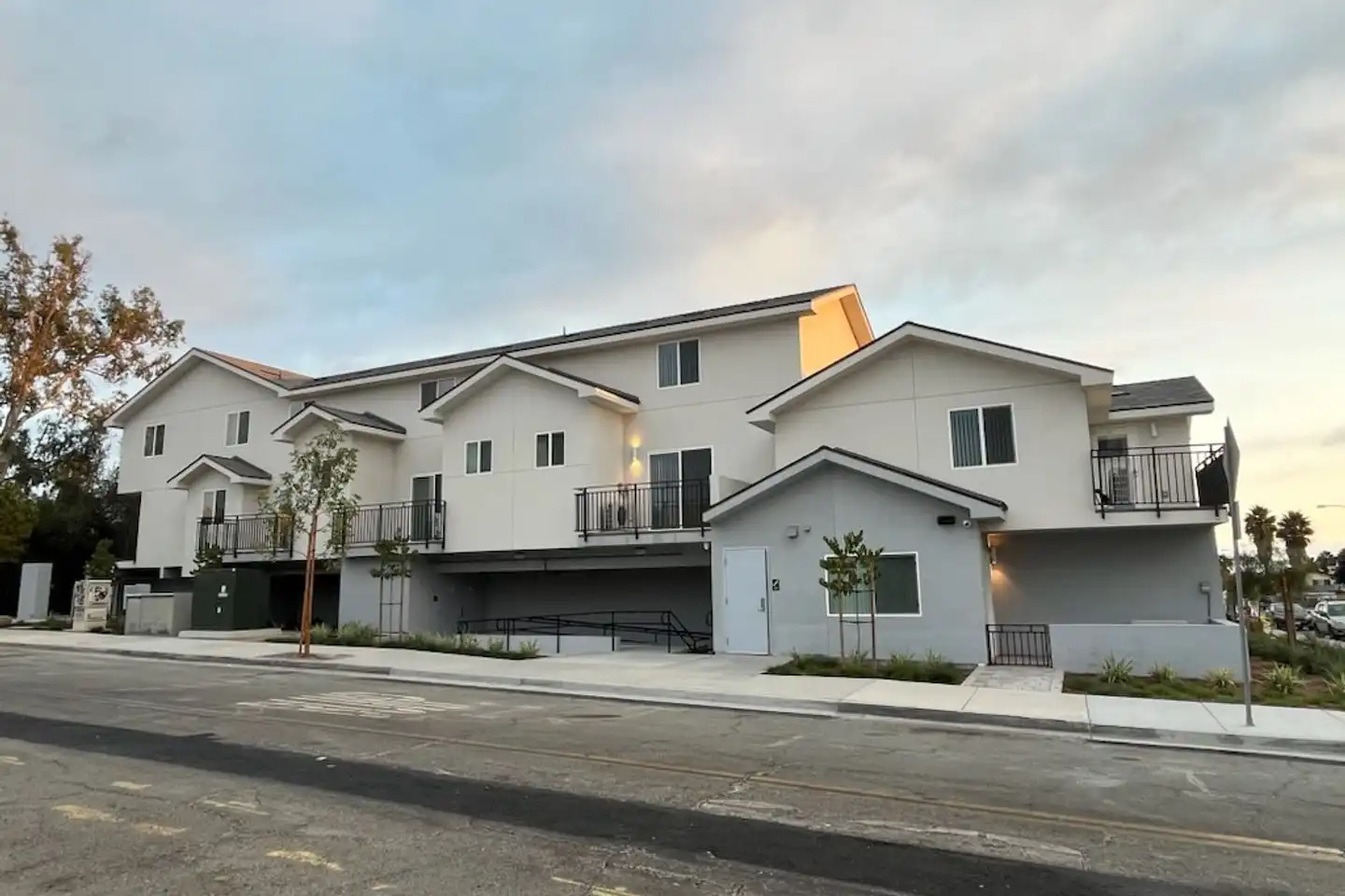203 S Willie James Jones Ave unit 101