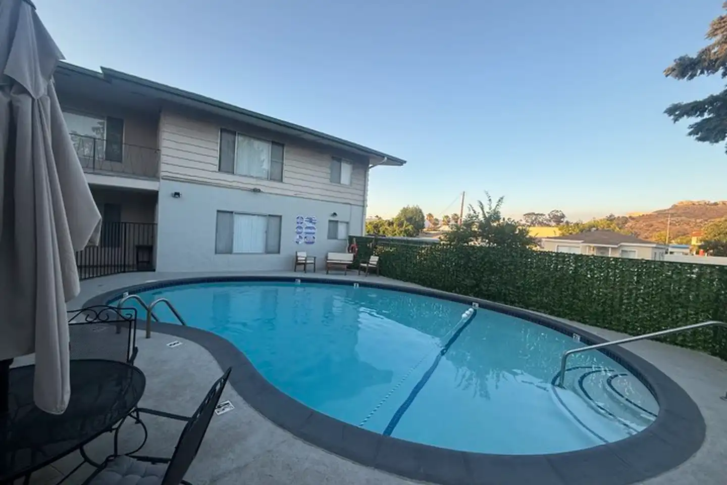 8866 Donna Jean Ln photo 2