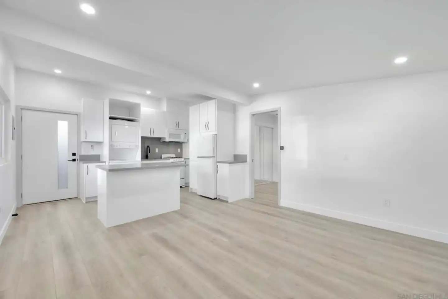 1641 Greenfield Dr unit 1641 photo 5
