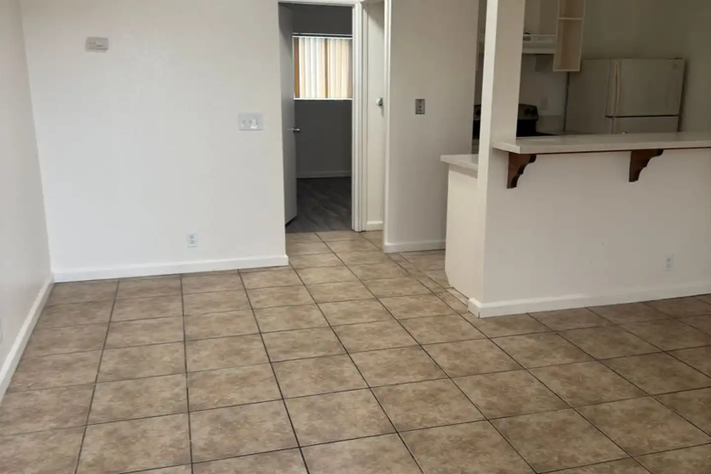 P3845-5 photo 2