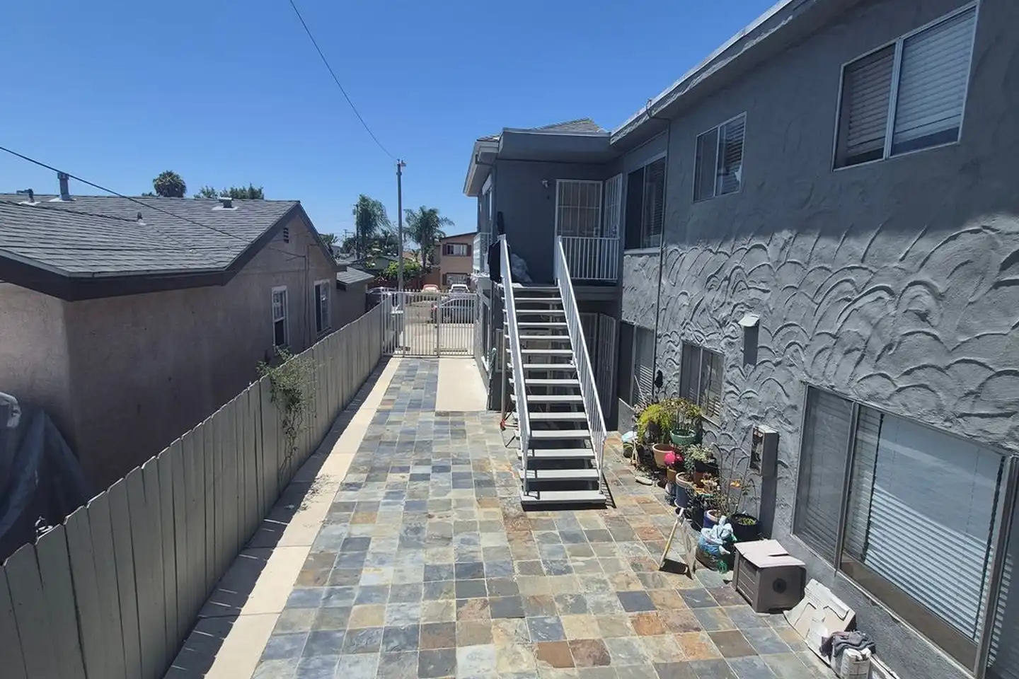 4251 Marlborough Avenue photo 2