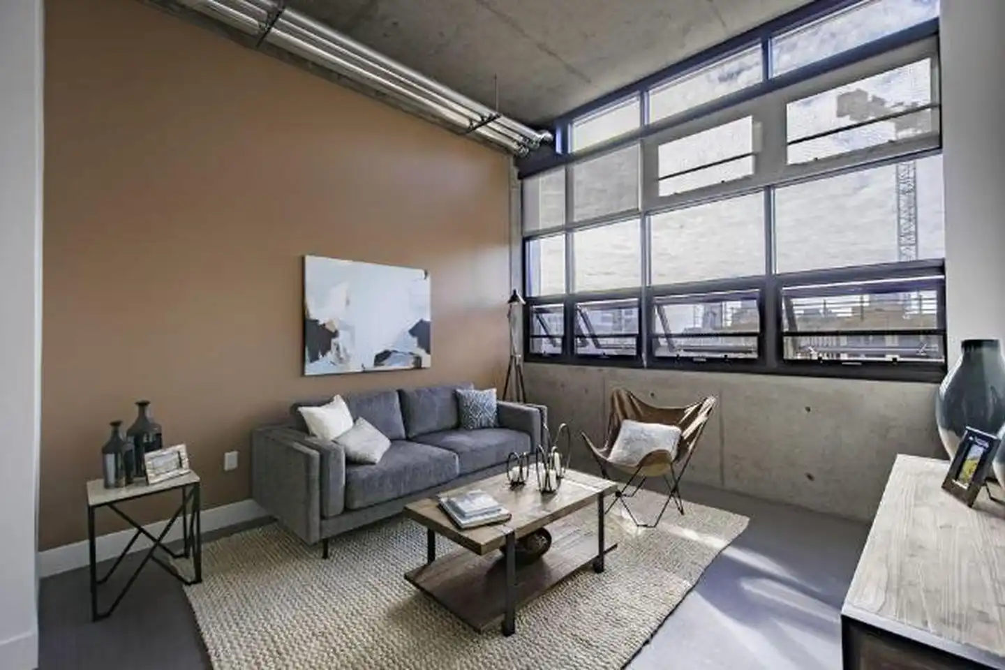 895 Park Blvd photo 4