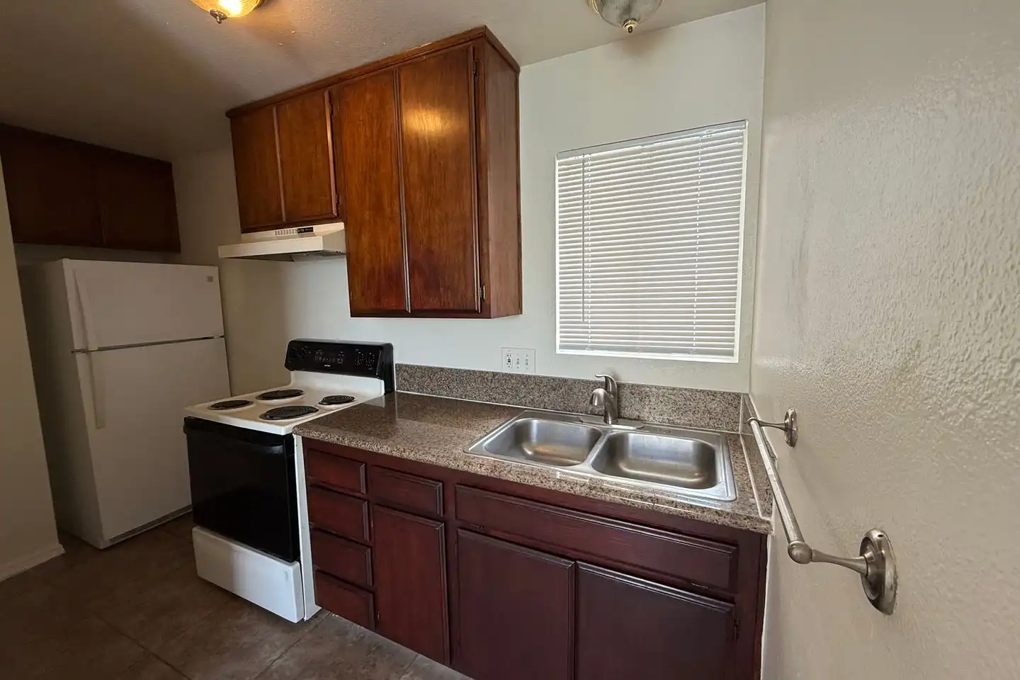 4086 Swift Ave unit SWI4086-08