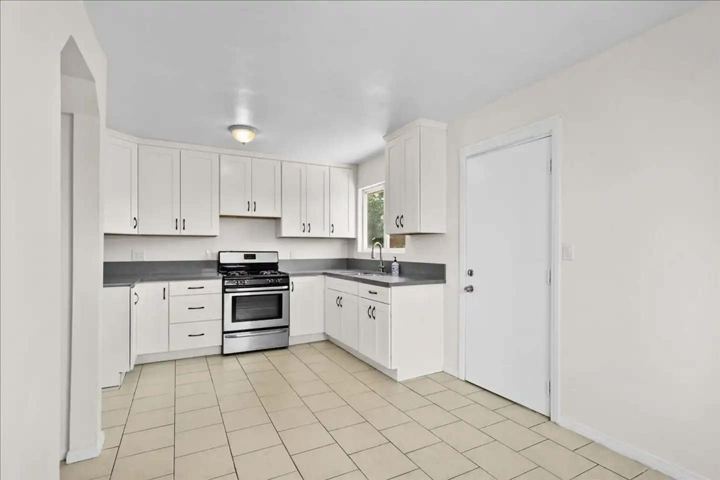 3875 Beta Street photo 4