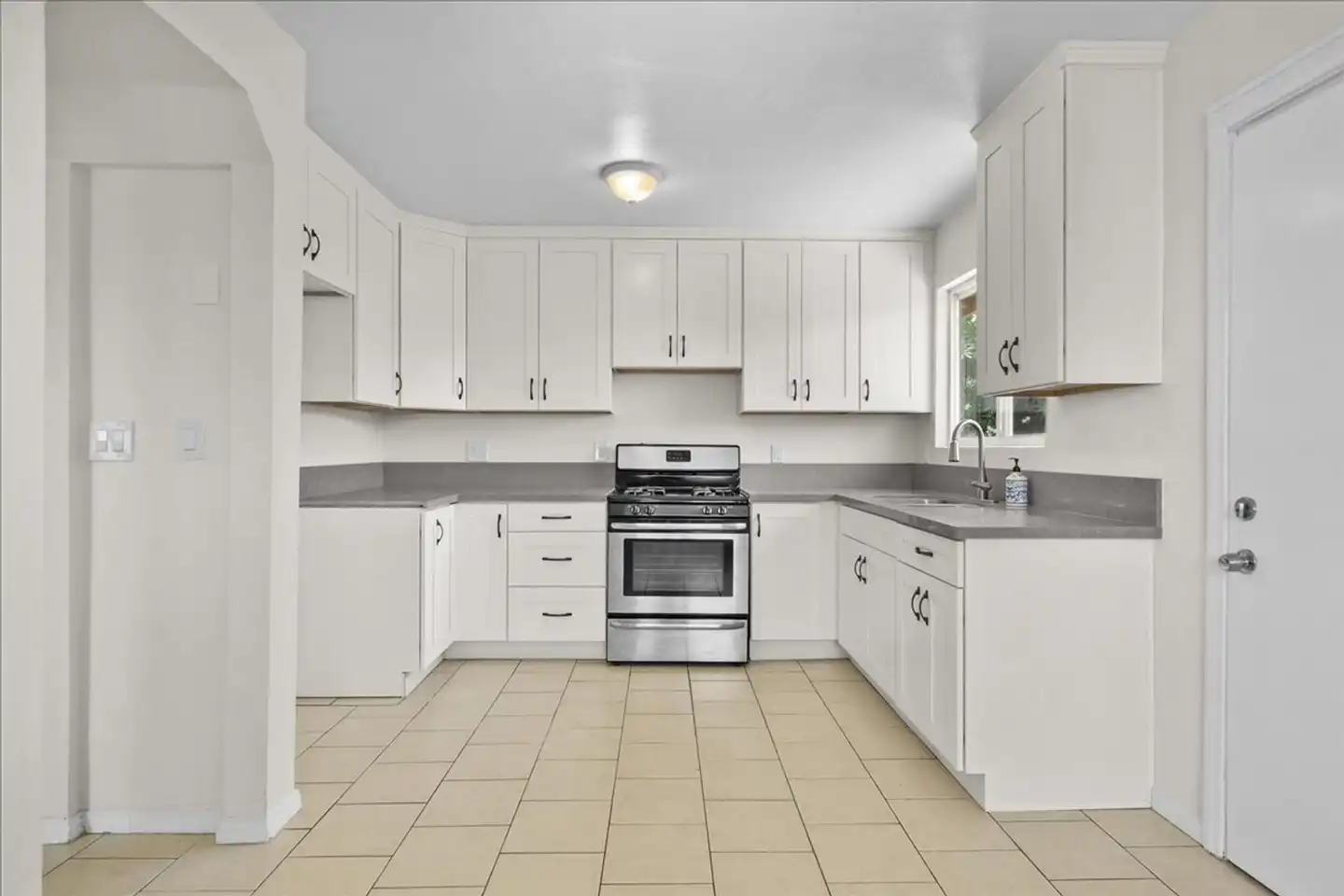 3875 Beta Street photo 5