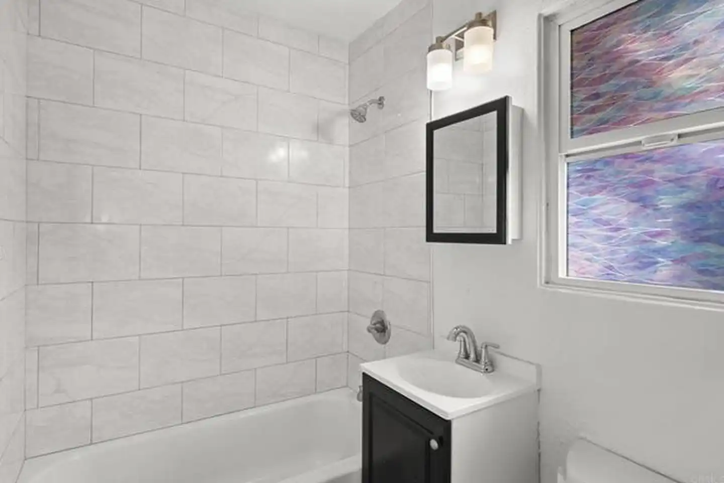 2634 Juan St photo 2