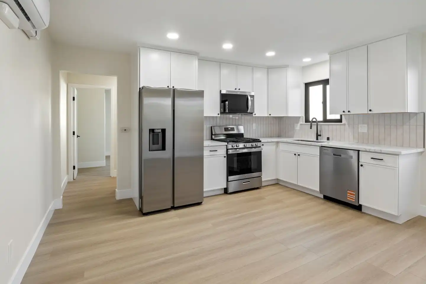 3129 Emerson St unit C