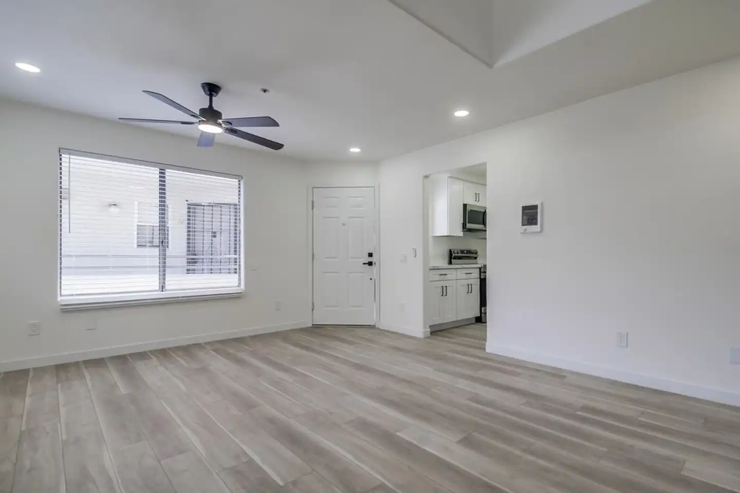 4967 Auburn Dr unit #15 photo 5