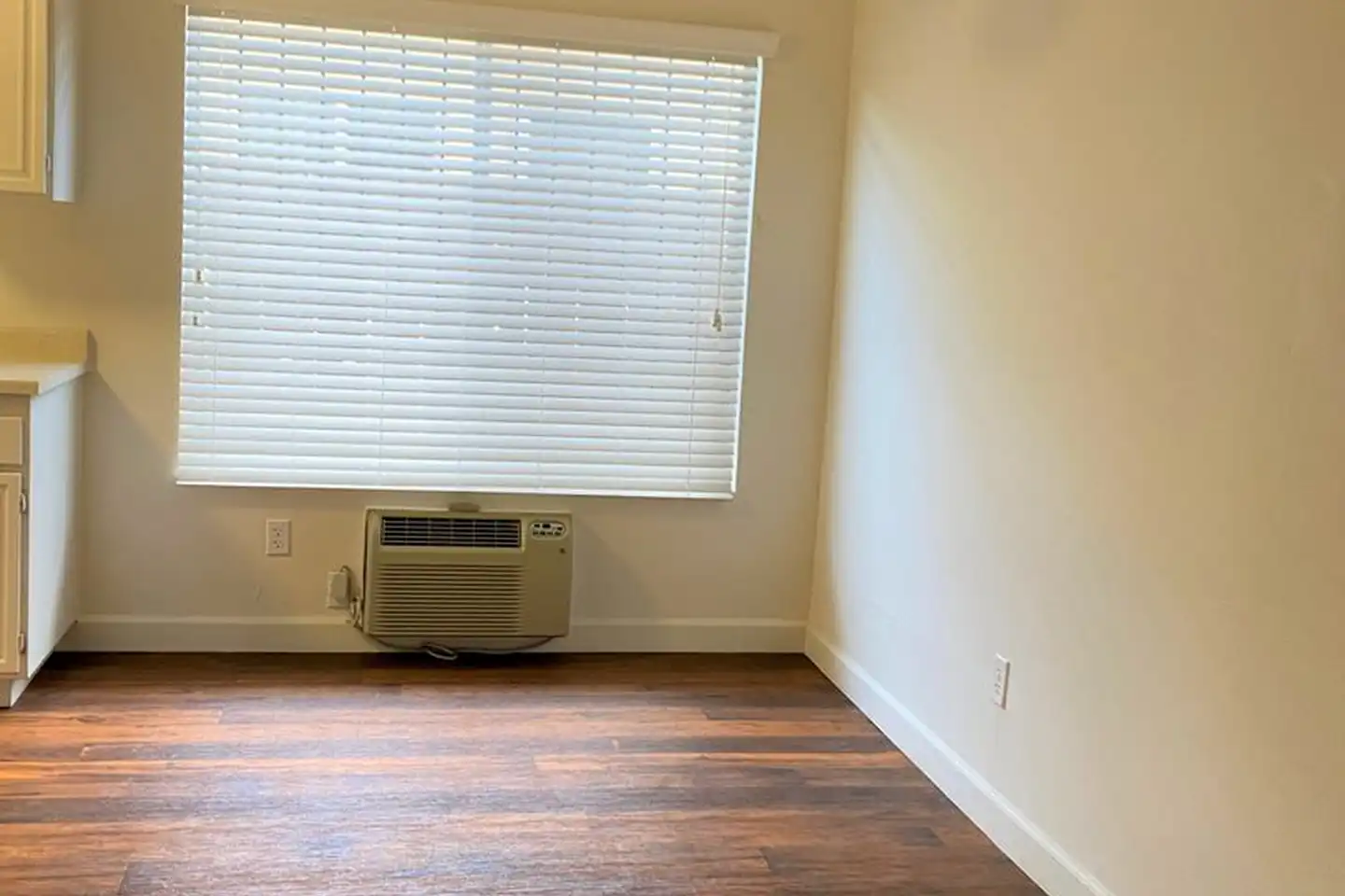 4055 Arizona St unit 10 photo 5