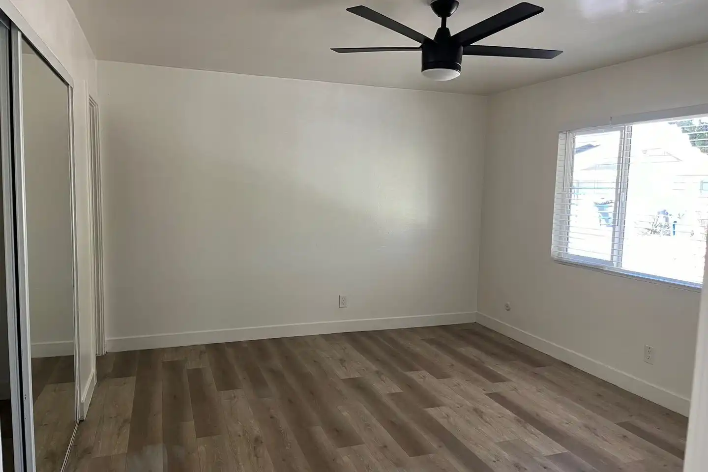 1037 Meadow Lake Dr unit 1045 photo 4
