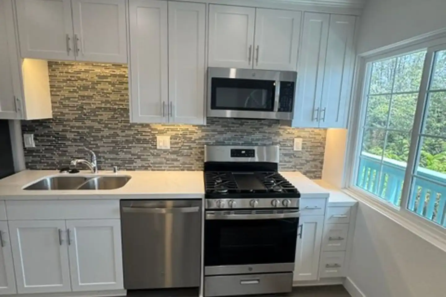 3526 Park Blvd unit 6B