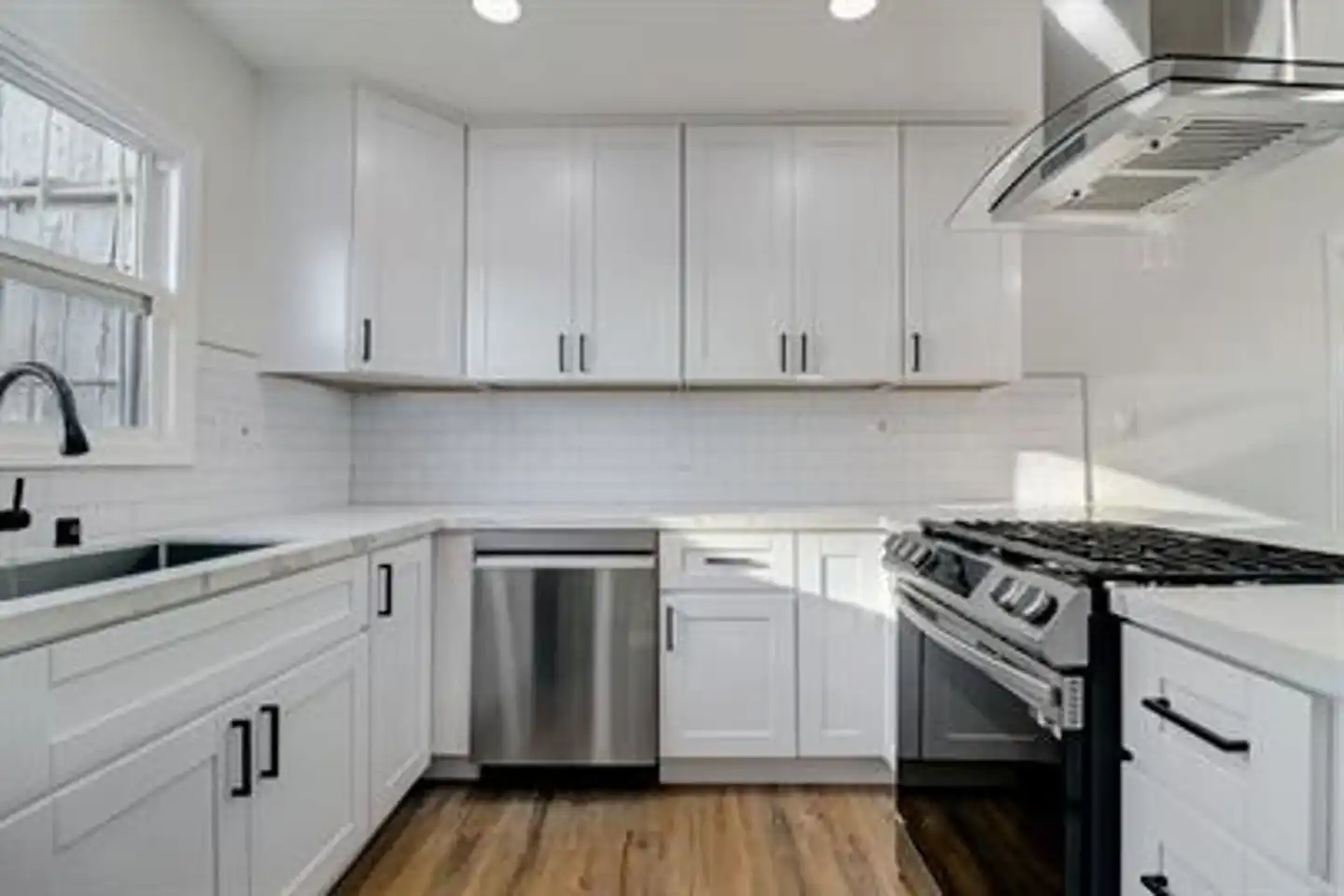 902 9th St unit 1 photo 5