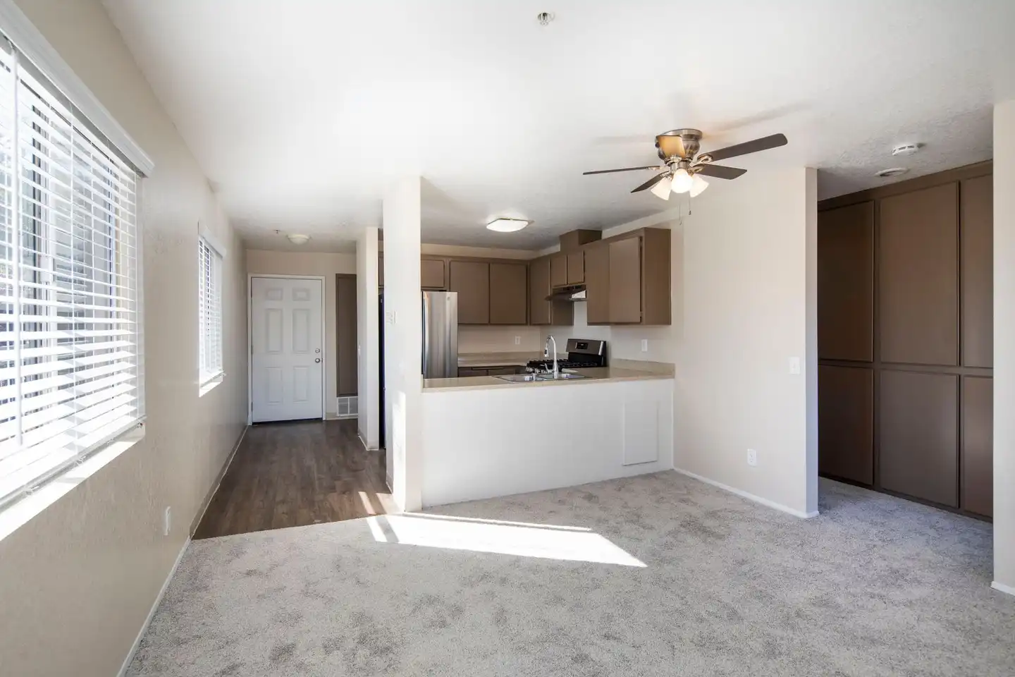 1212 Calle Jules unit 16 photo 2