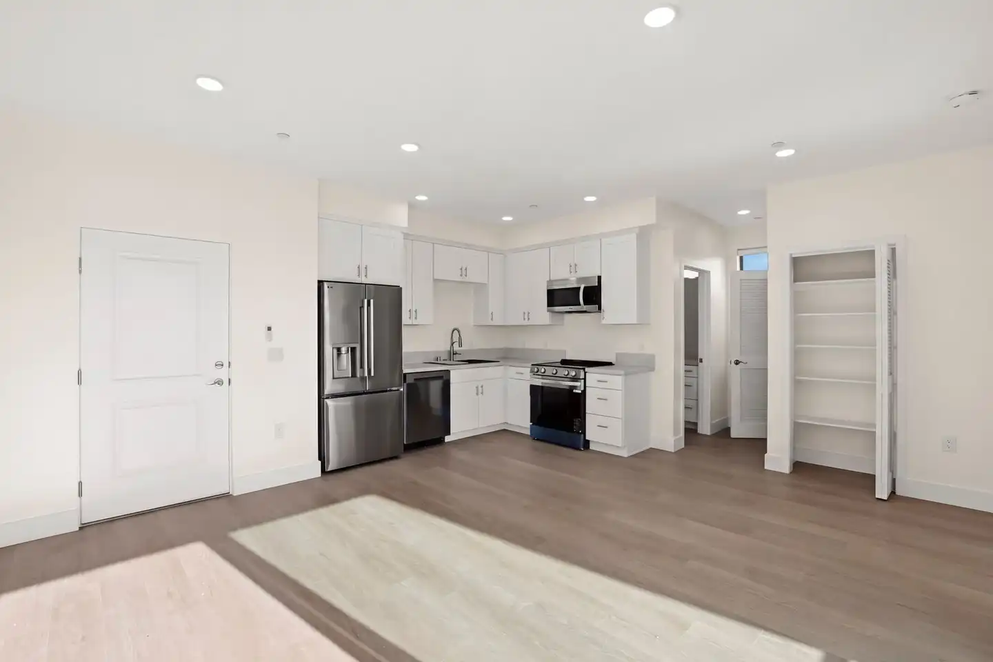 4649 Arizona St unit Unit 201 photo 4