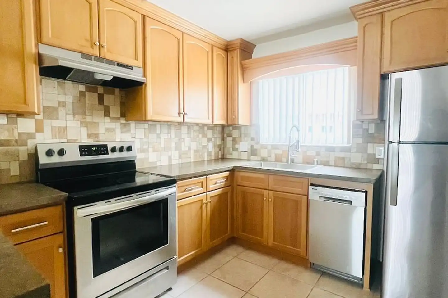 825 San Fernando Pl unit 825 San Fernando Place photo 4