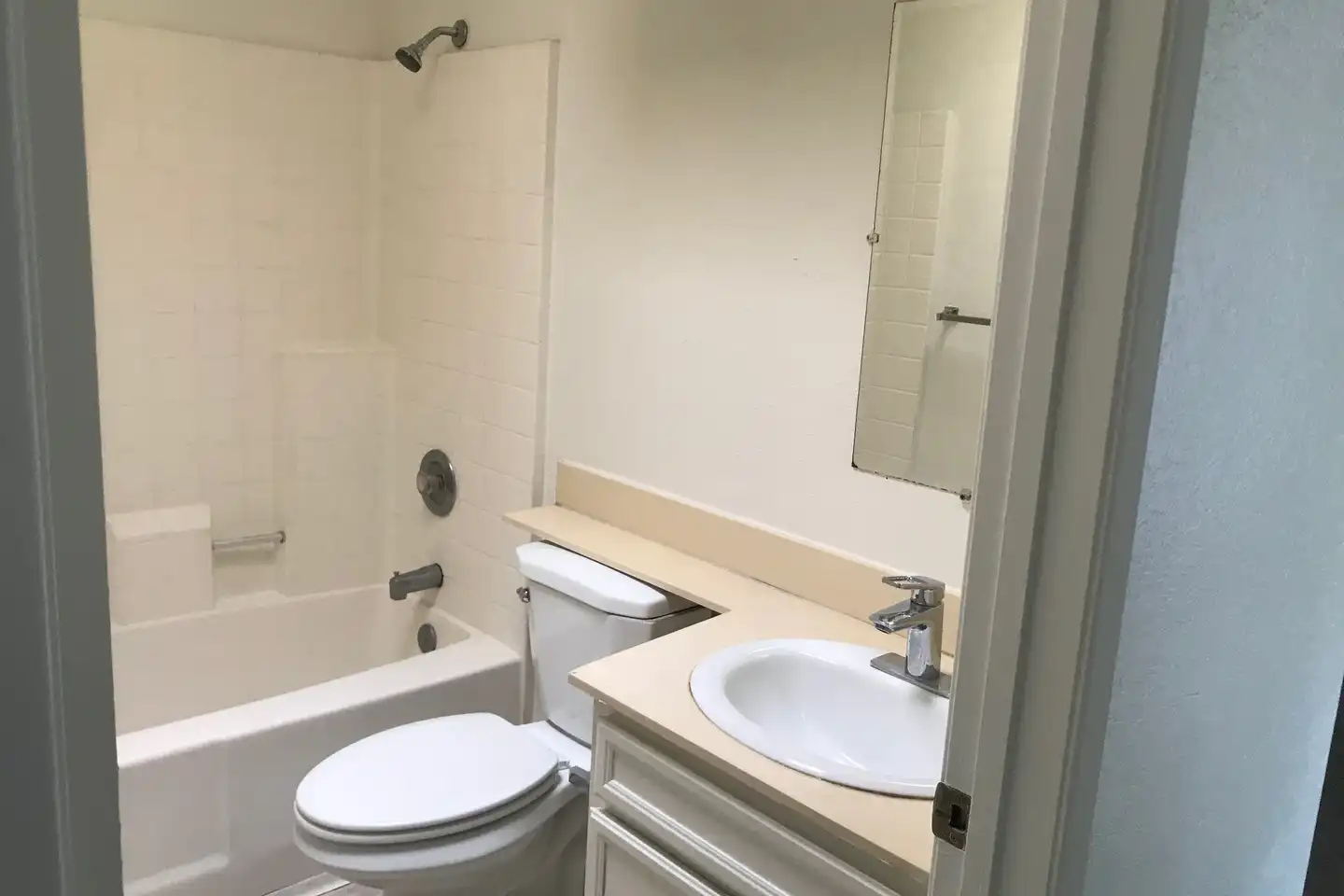 3640 S Barcelona St unit 3640-04 photo 5