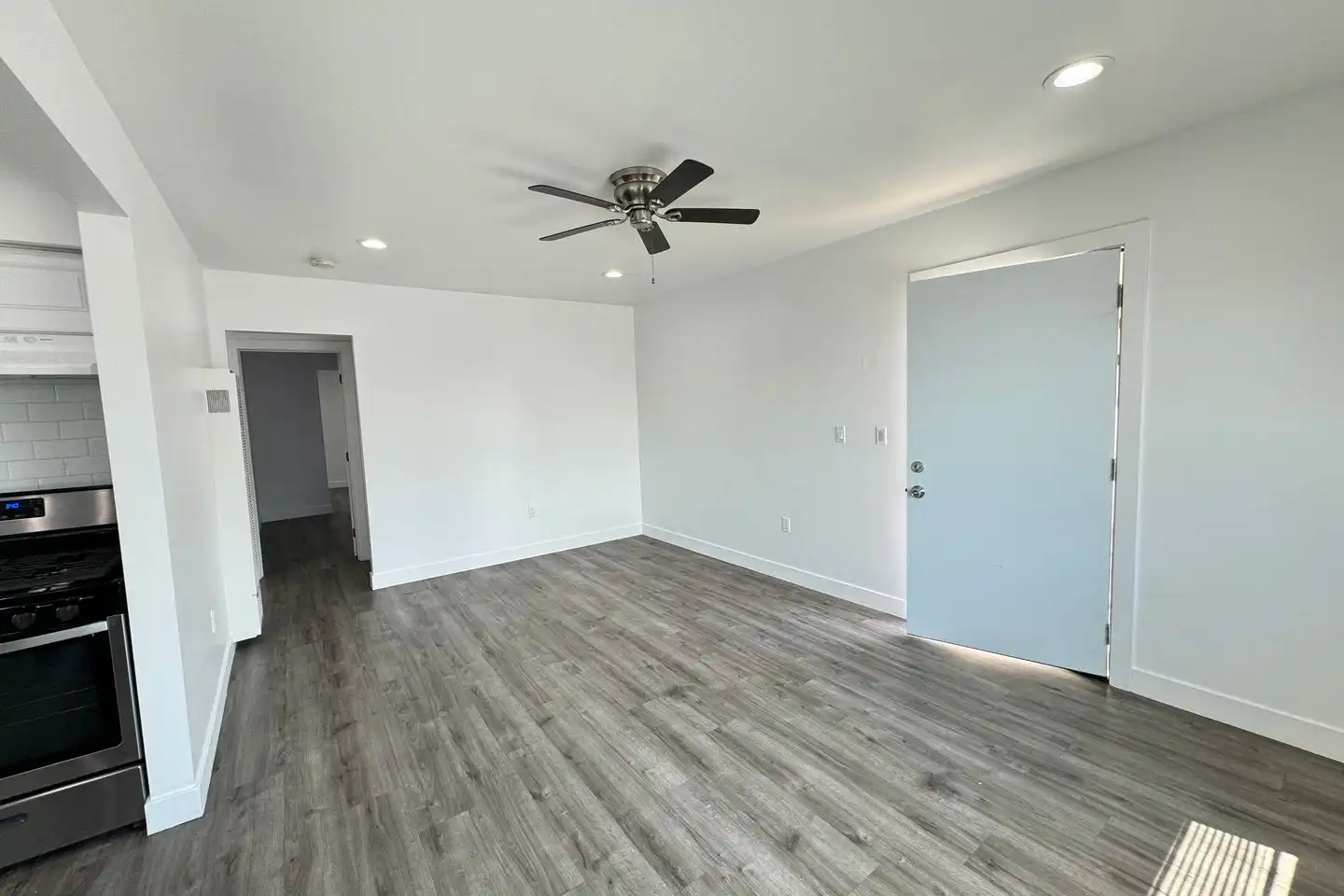 7602 Pacific Ave unit 7608 Pacific Avenue