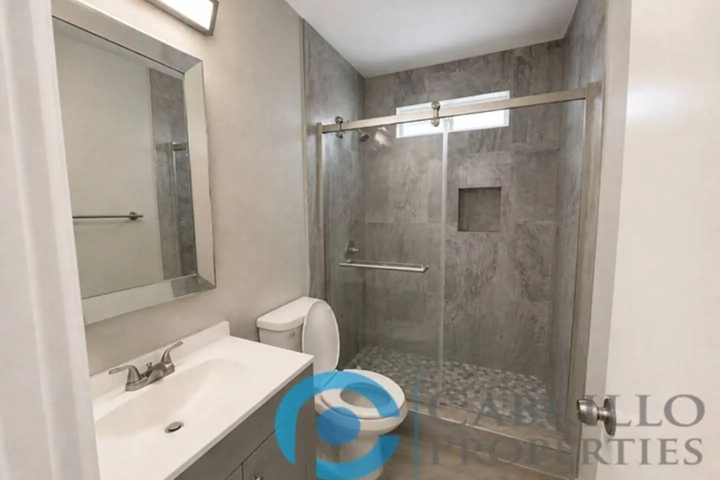 4423 52nd St unit 2d photo 2