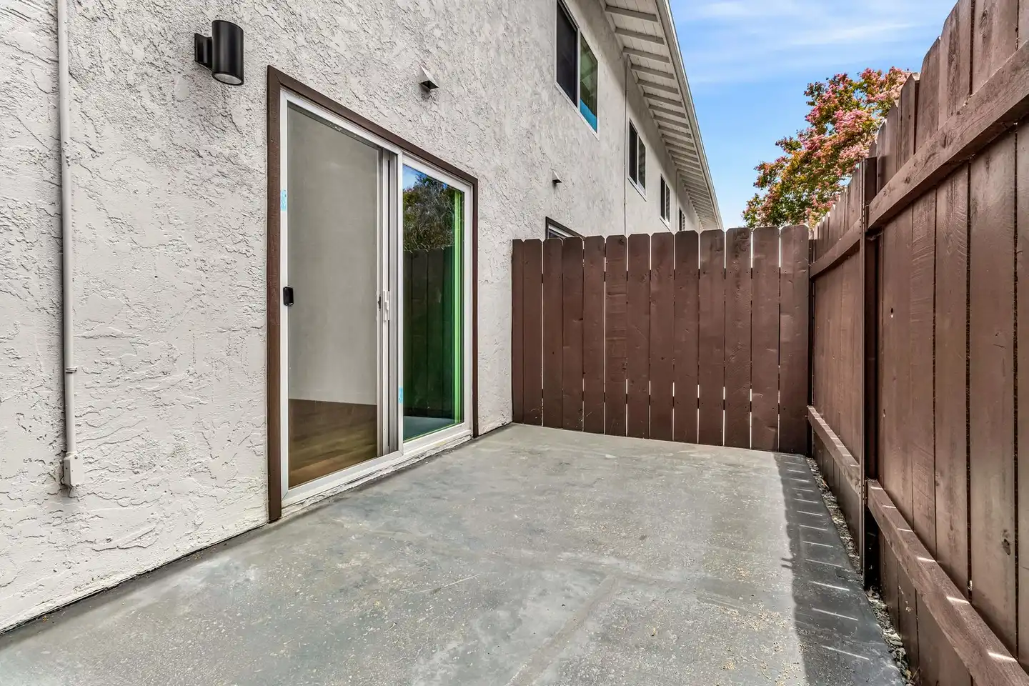 428-72 W Los Angeles Dr photo 3