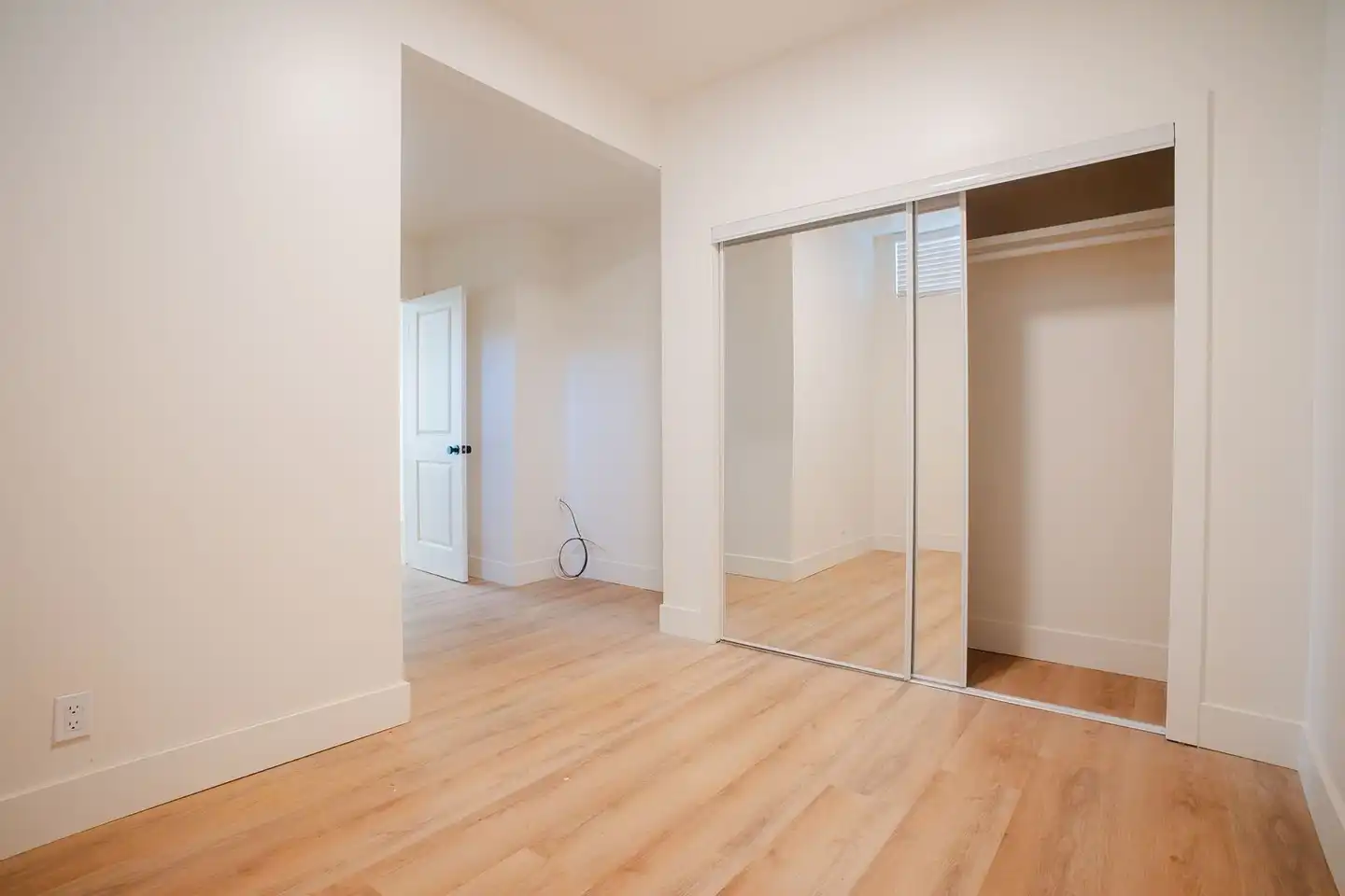 3140 University Ave unit 208 photo 5