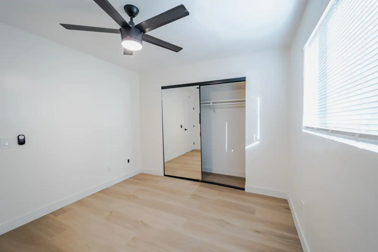 3681 Fairmount Ave photo 5