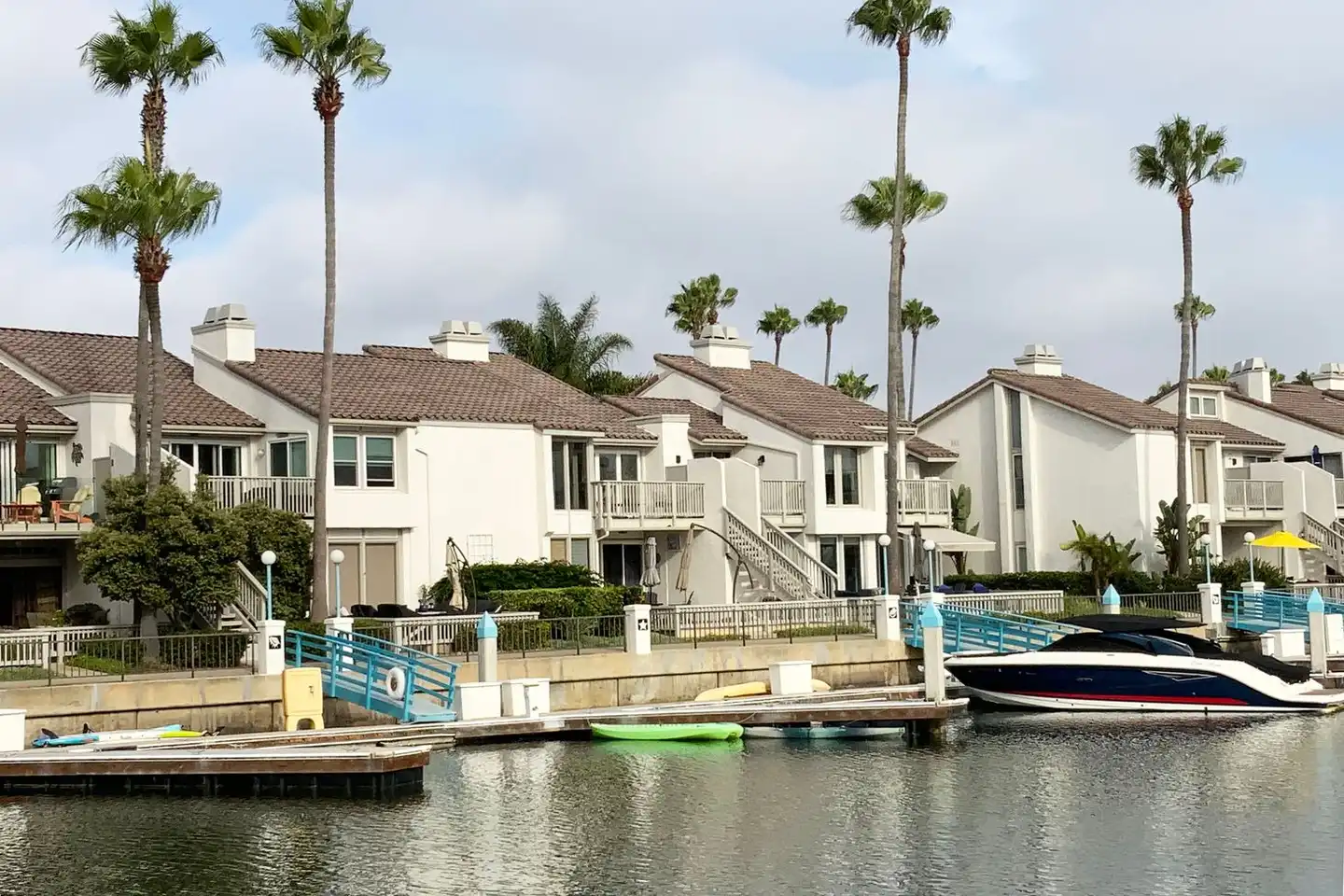93 Kingston Ct W unit Vacation