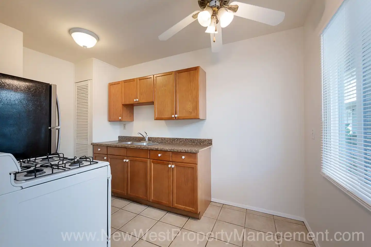 553 22nd St San Diego, CA 92102 photo 5