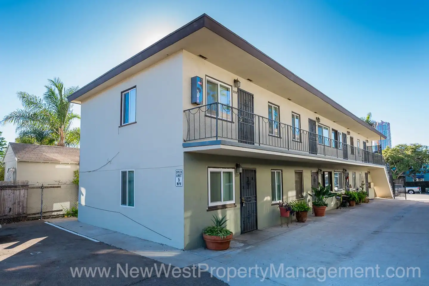 553 22nd St San Diego, CA 92102