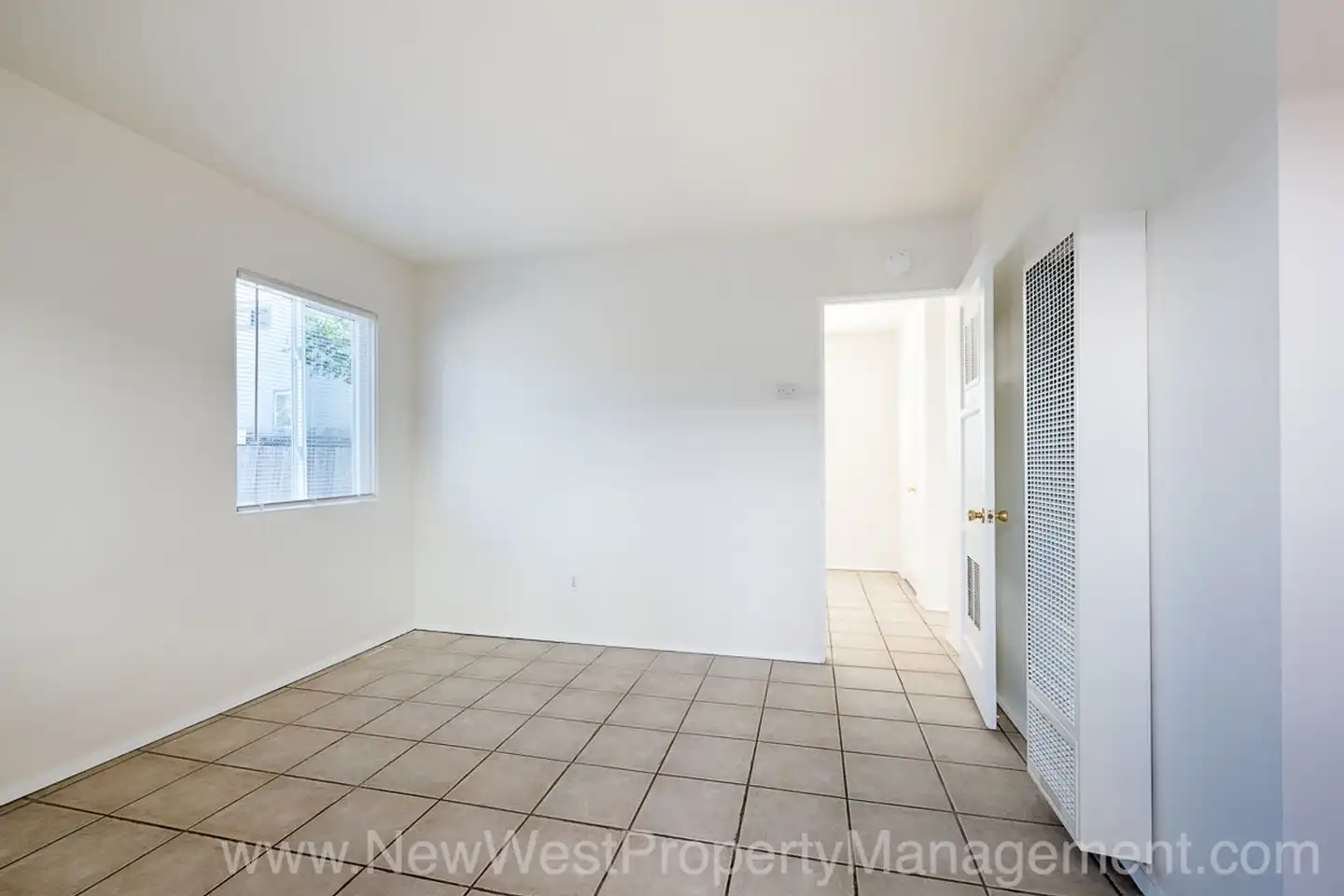 553 22nd St San Diego, CA 92102 photo 3