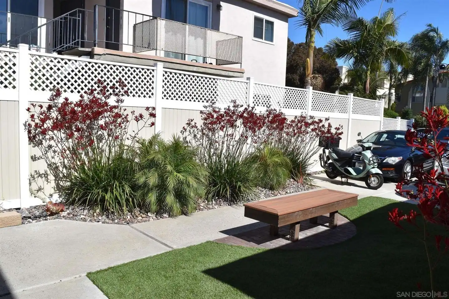 1352 Hornblend St unit 1354 Hornblend Street #A photo 3