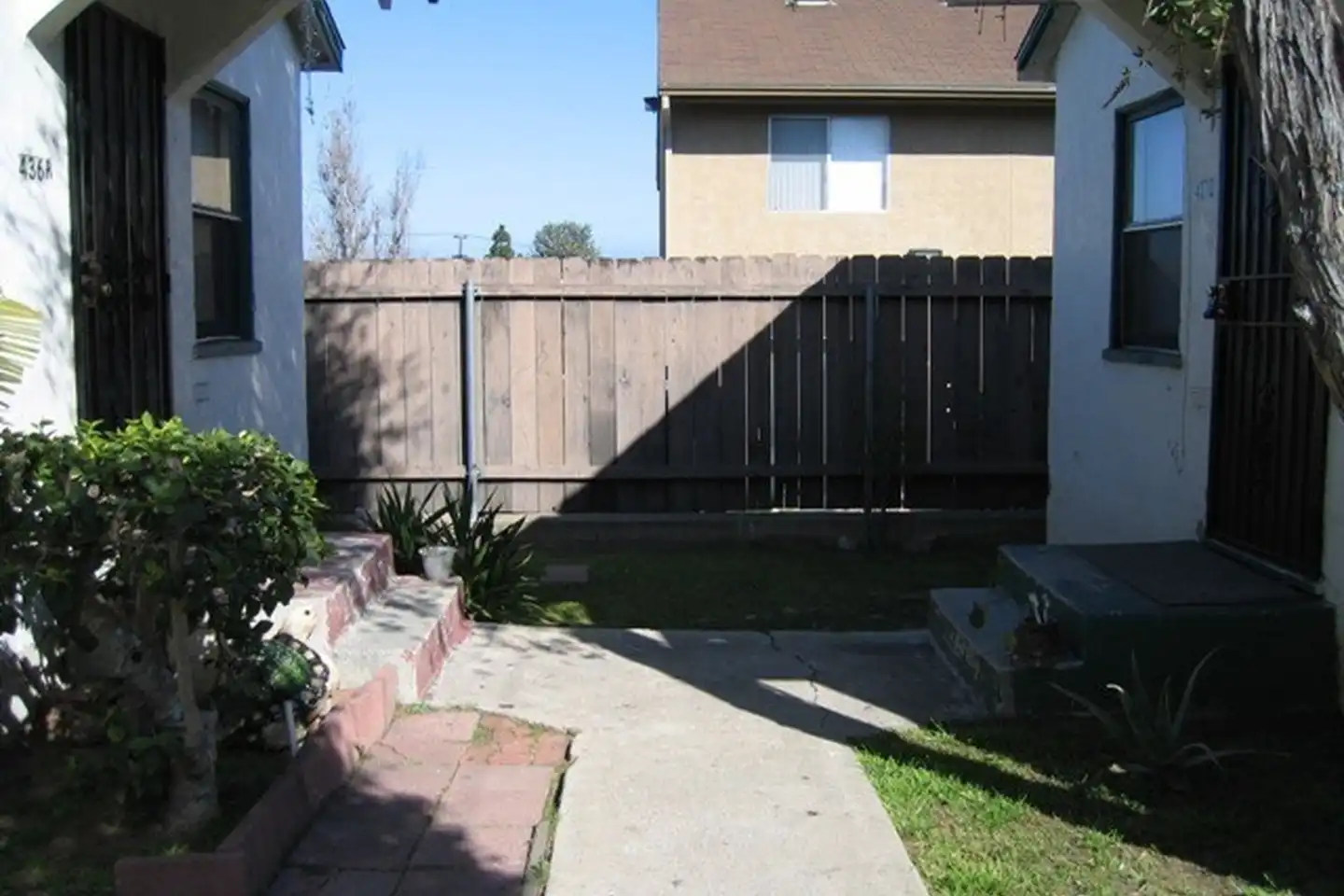 4368 photo 3