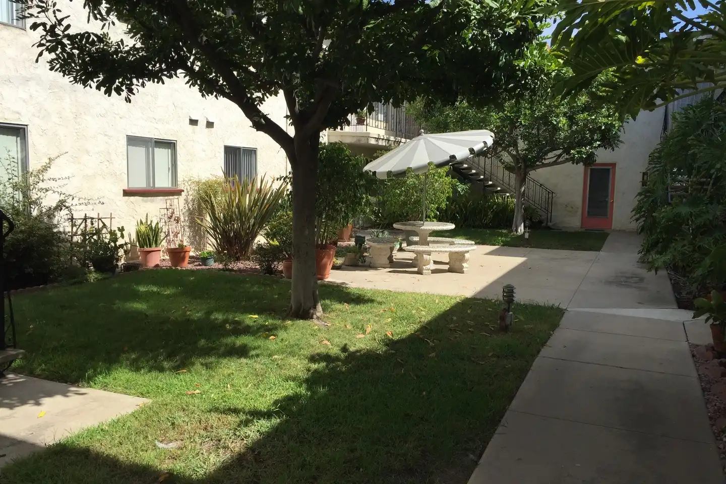 4415 Hamilton St photo 4