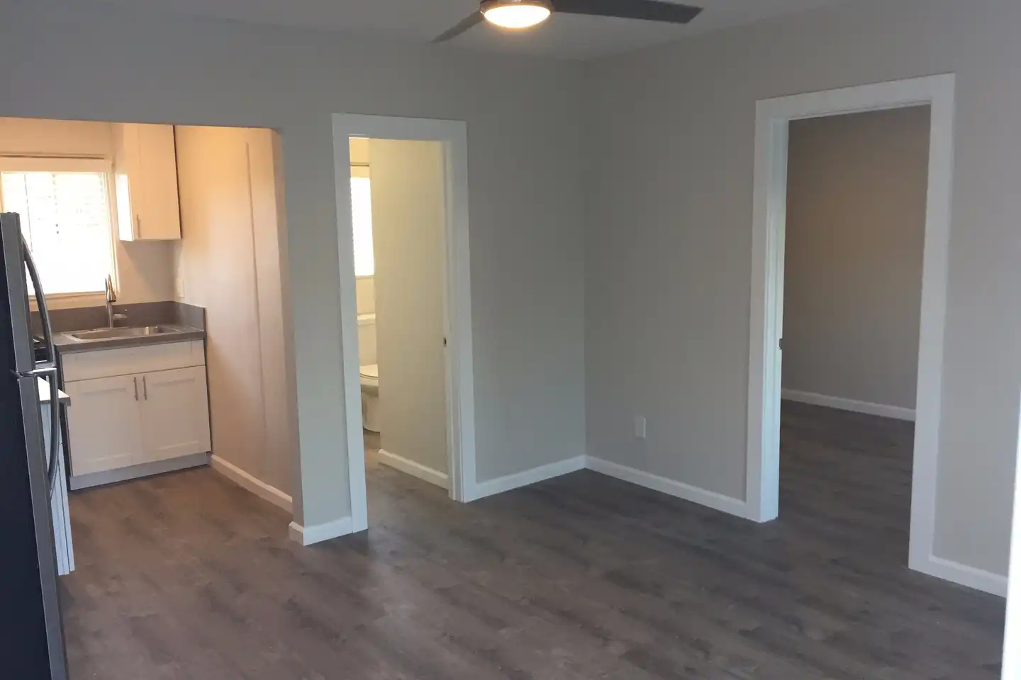 2001 S Coast Hwy unit 14
