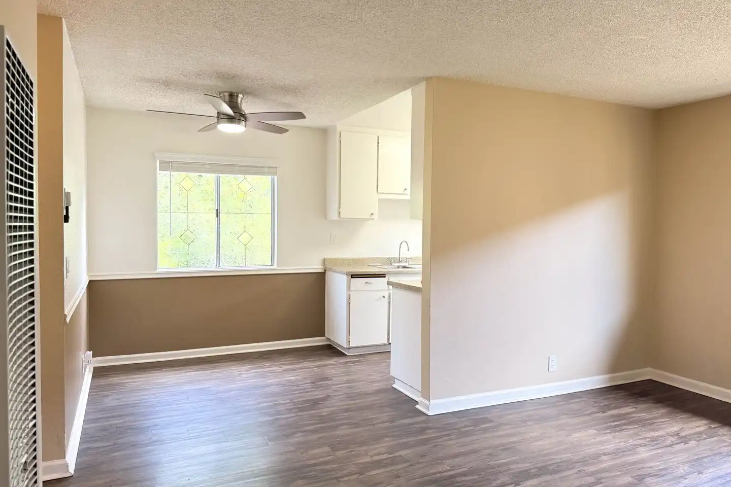 Imperial Terrace Apartments photo 4