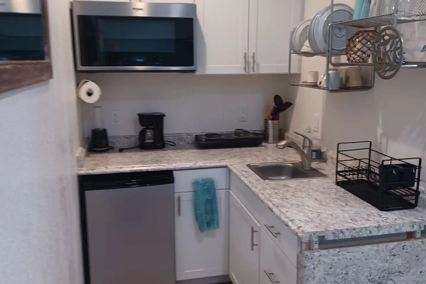 1947 Ivy Rd Oceanside, CA 92054 photo 4