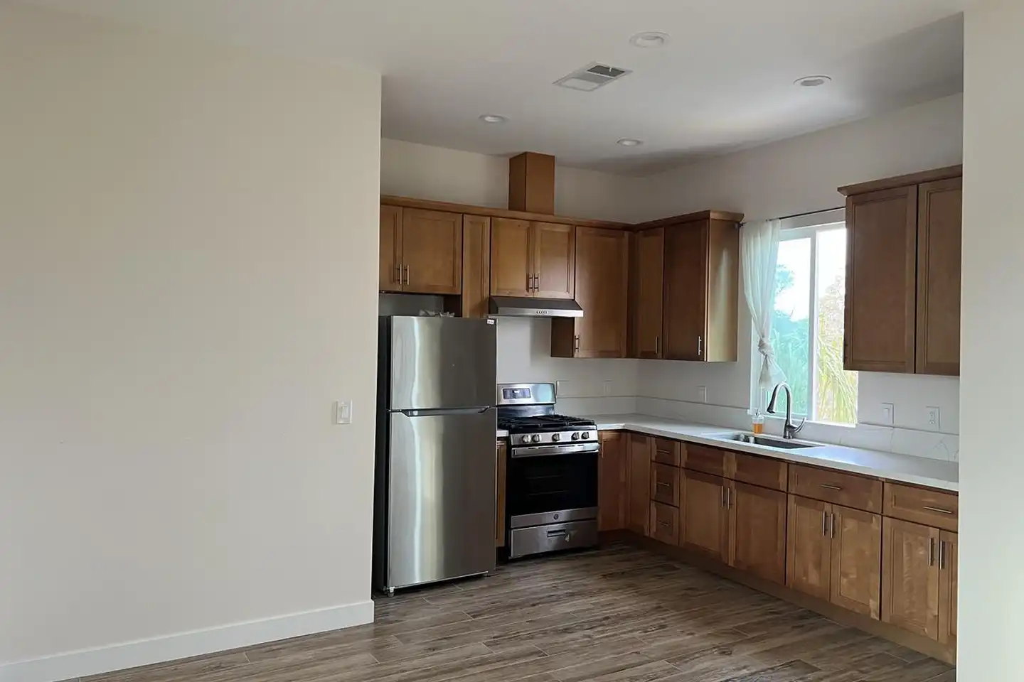 3483 Pomeroy St photo 3