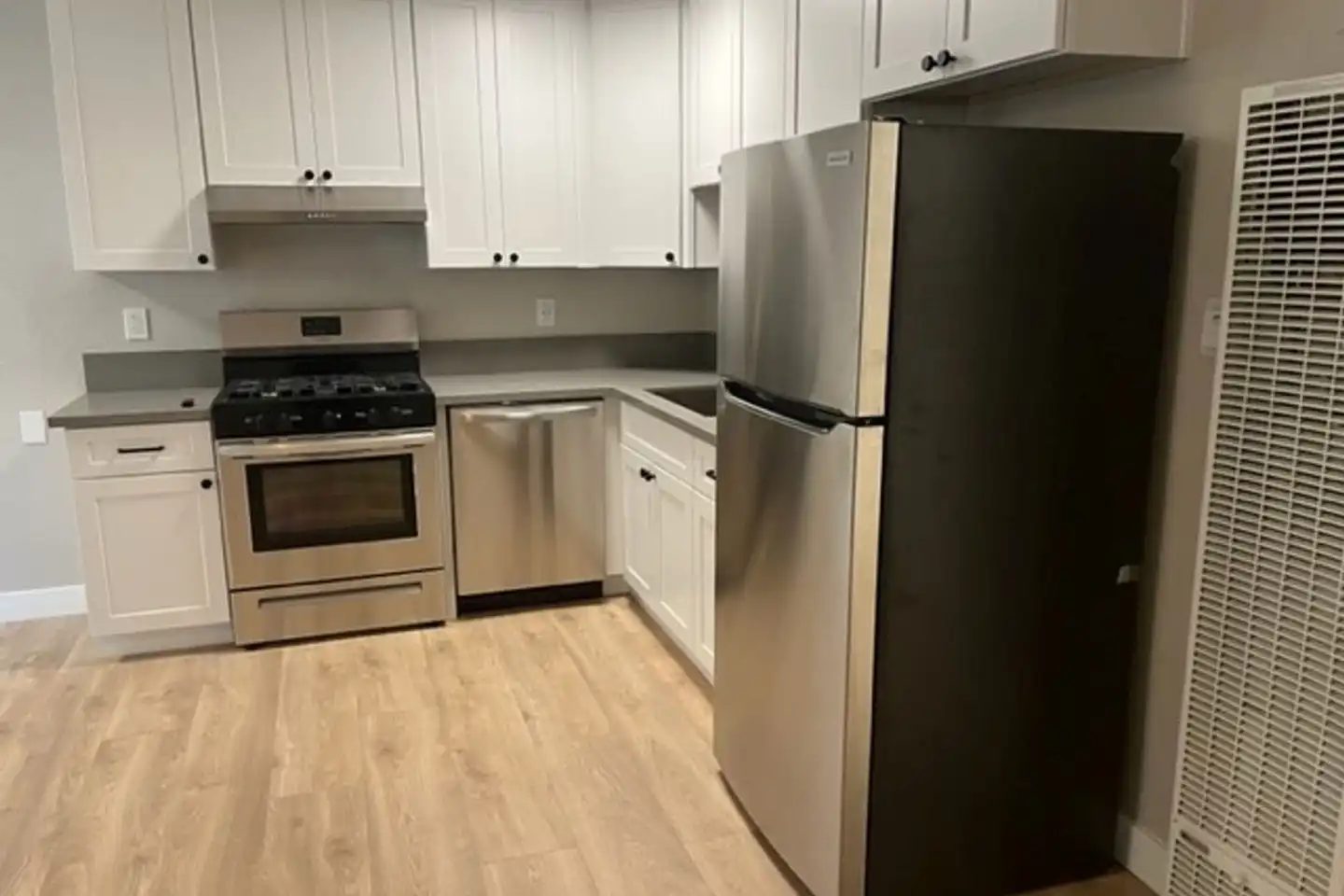 930 Felspar St unit 22 photo 2