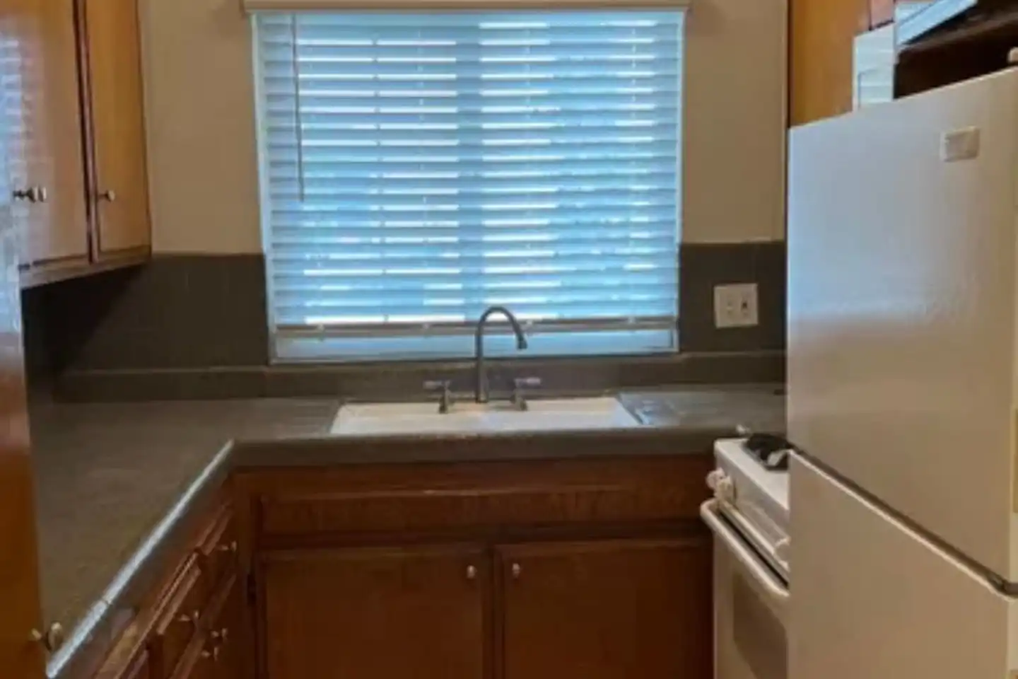 4753 W Mountain View Dr unit 6 photo 4