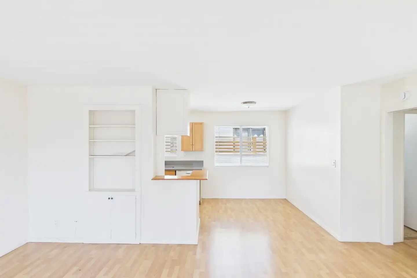 4338 Campus Ave unit 7