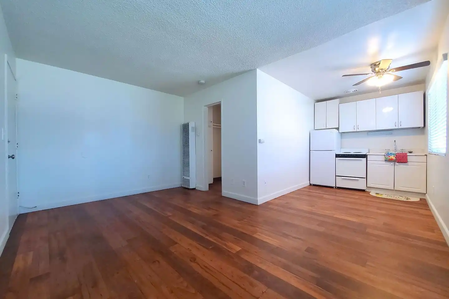 4135 Ingraham St unit 24 photo 2