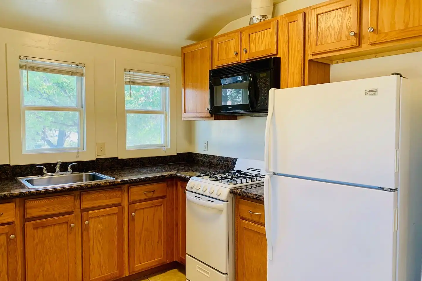 544 1/2 20th St unit 510 20th Street #1 photo 3