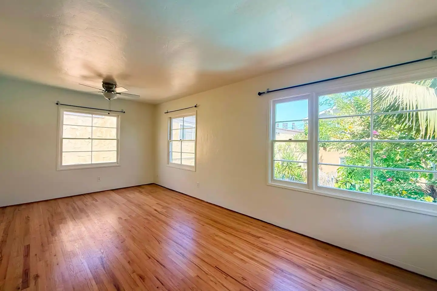 4821-23 Del Mar Ave photo 4