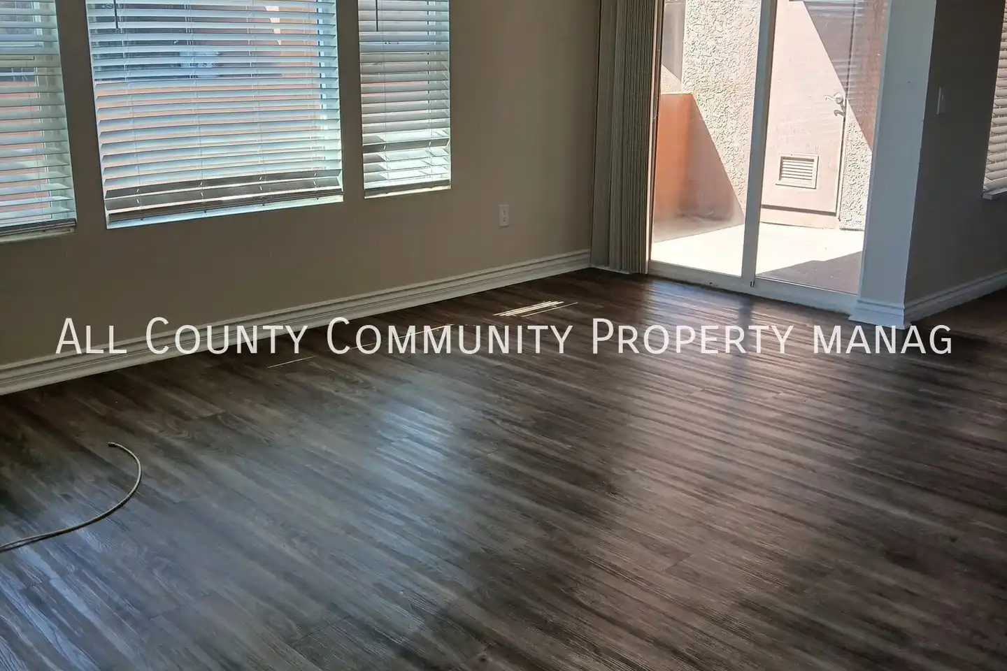 1132 N Broadway photo 5