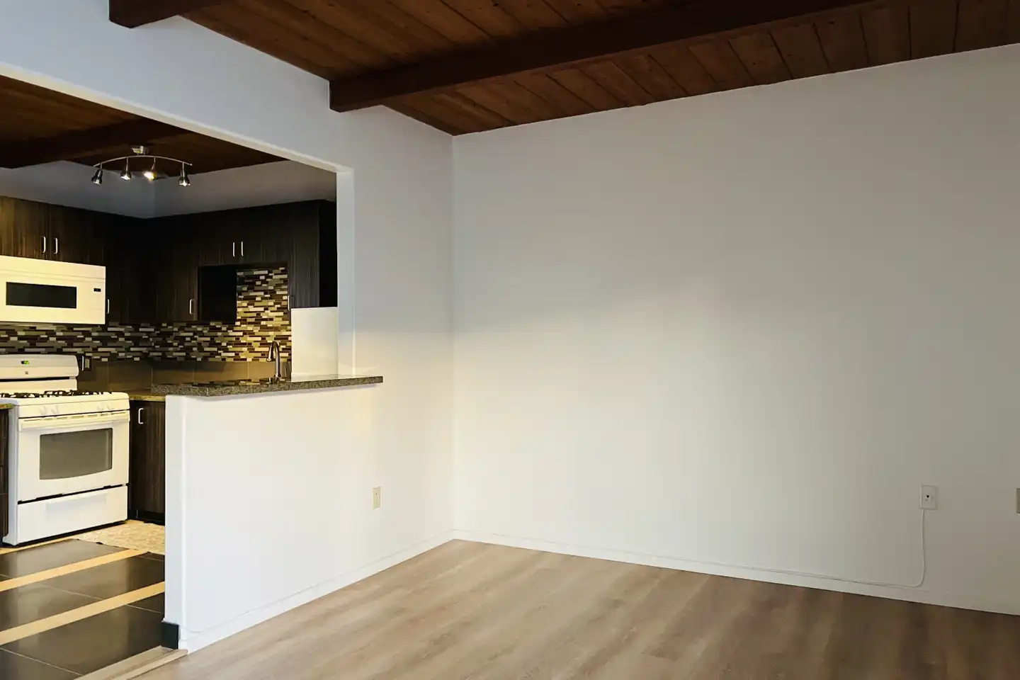 349 Playa Del Sur St photo 3