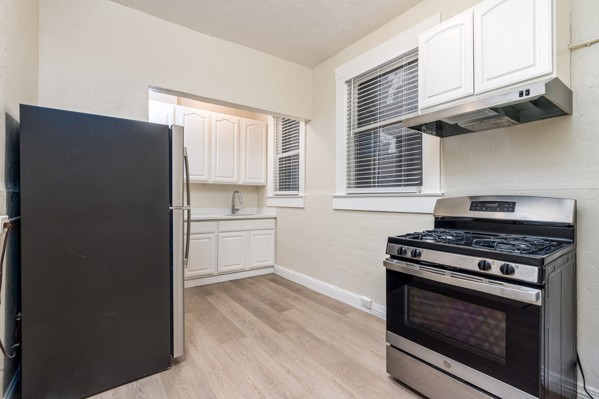 1036 Polk photo 3