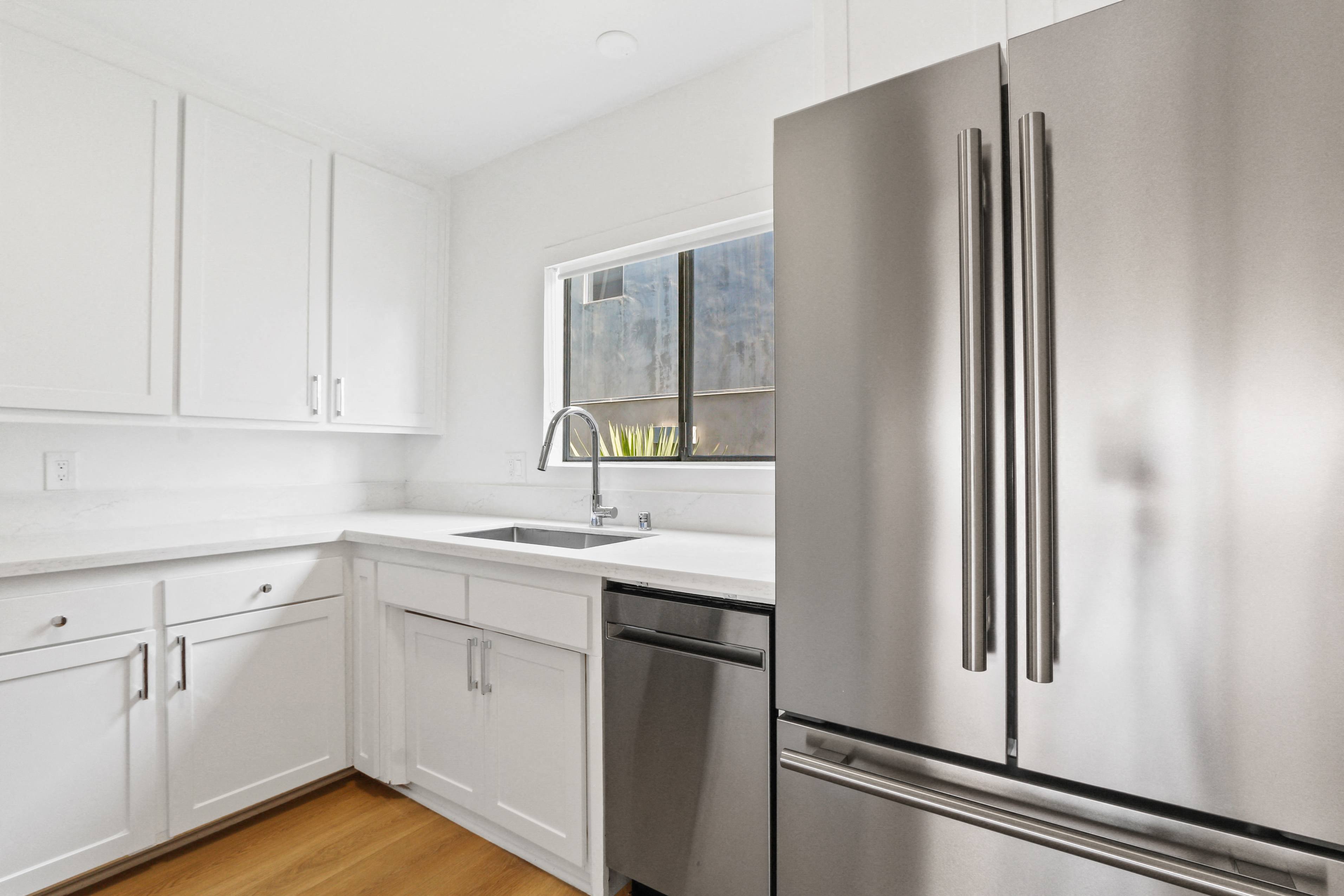 1128 7th Street photo 4