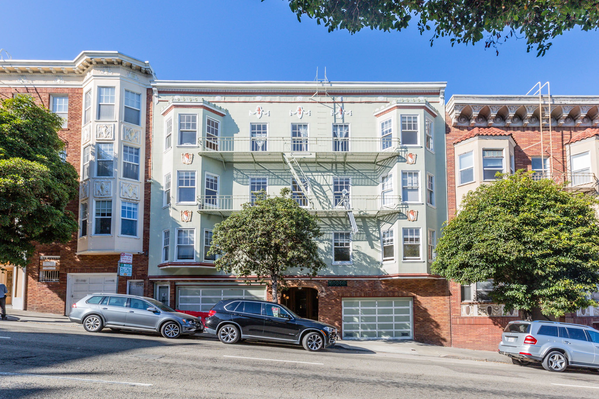 1610 Golden Gate