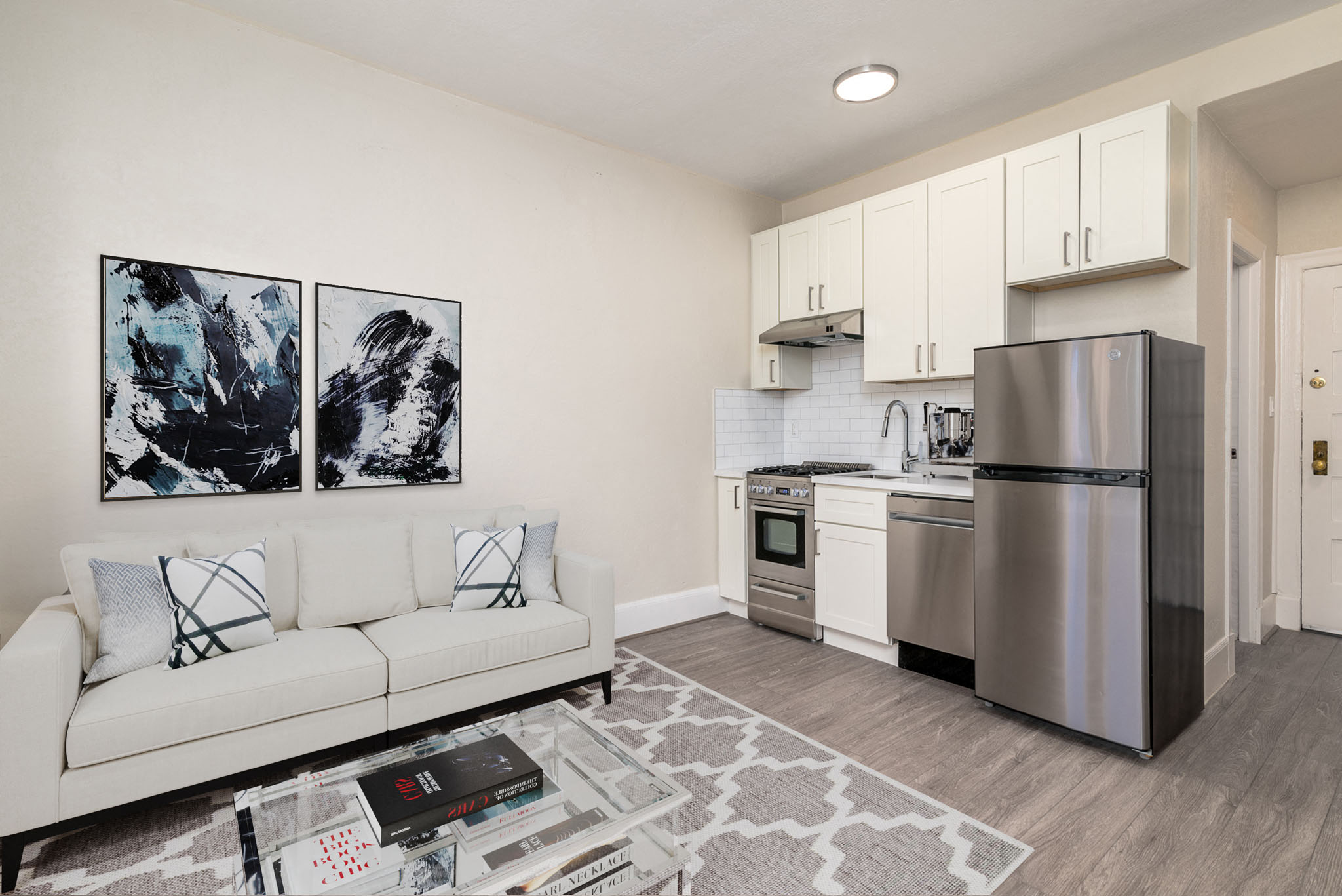 1651 Market photo 5